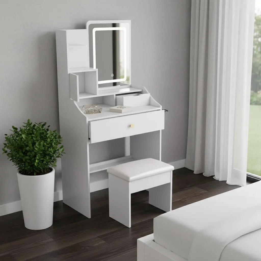 43" White Wood Mirrored Three Drawer Vanity Table Homeroots Living Room