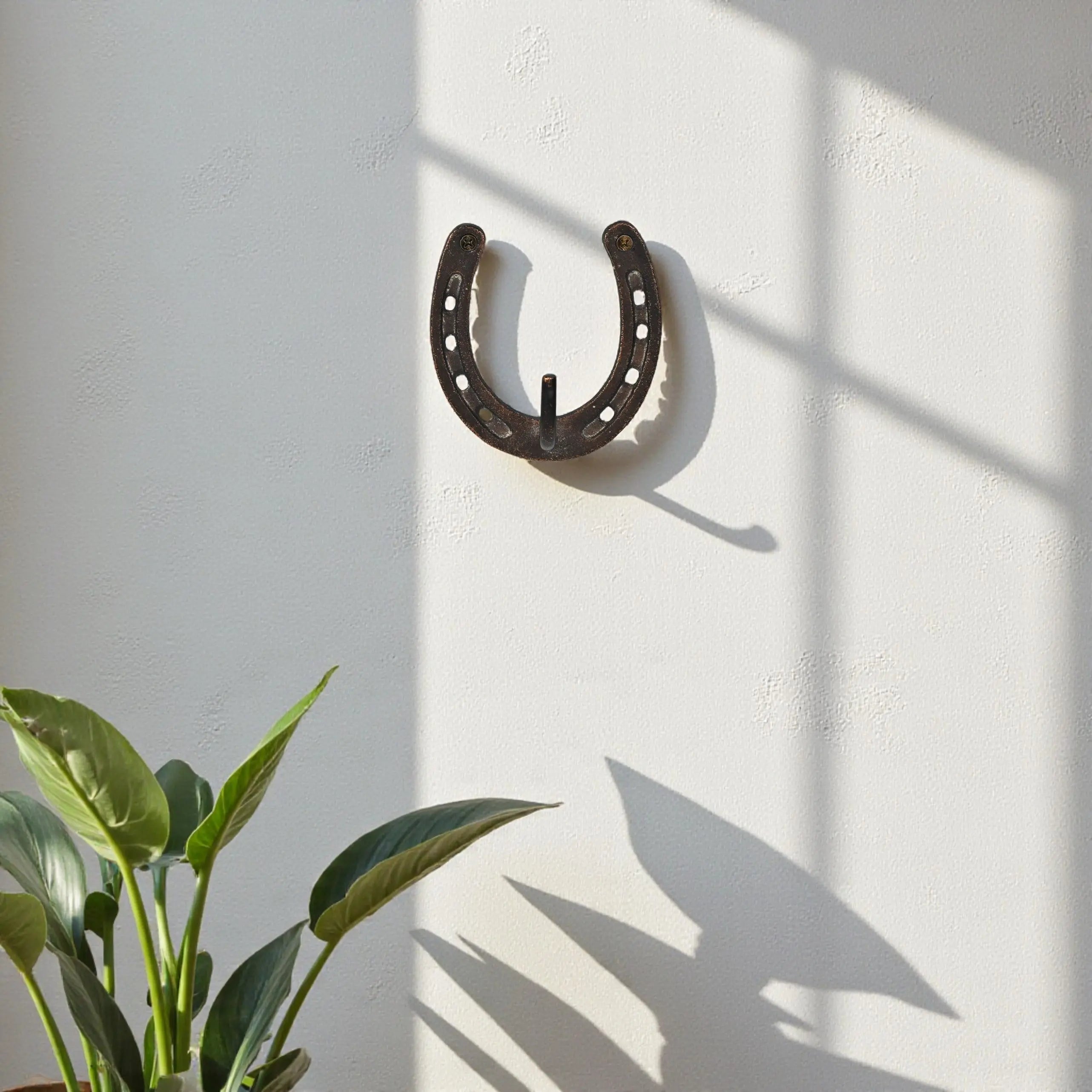 4" Antiqued Bronze Cast Iron Horseshoe Wall Hook Homeroots Organization