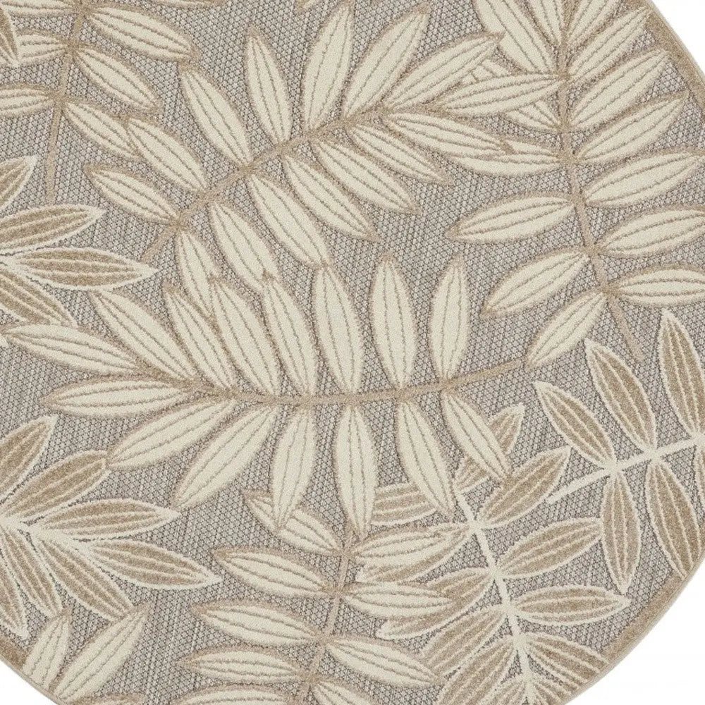 4' Gray And Ivory Round Floral Indoor Outdoor Area Rug Homeroots Outdoor