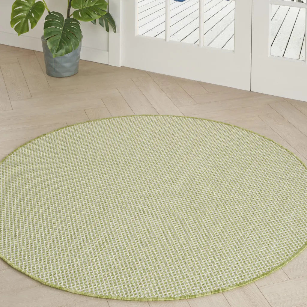 4' Ivory And Green Round Geometric Indoor Outdoor Area Rug Homeroots Outdoor