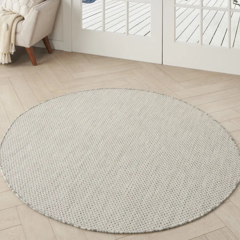 4' Ivory And Silver Round Geometric Indoor Outdoor Area Rug Homeroots Outdoor