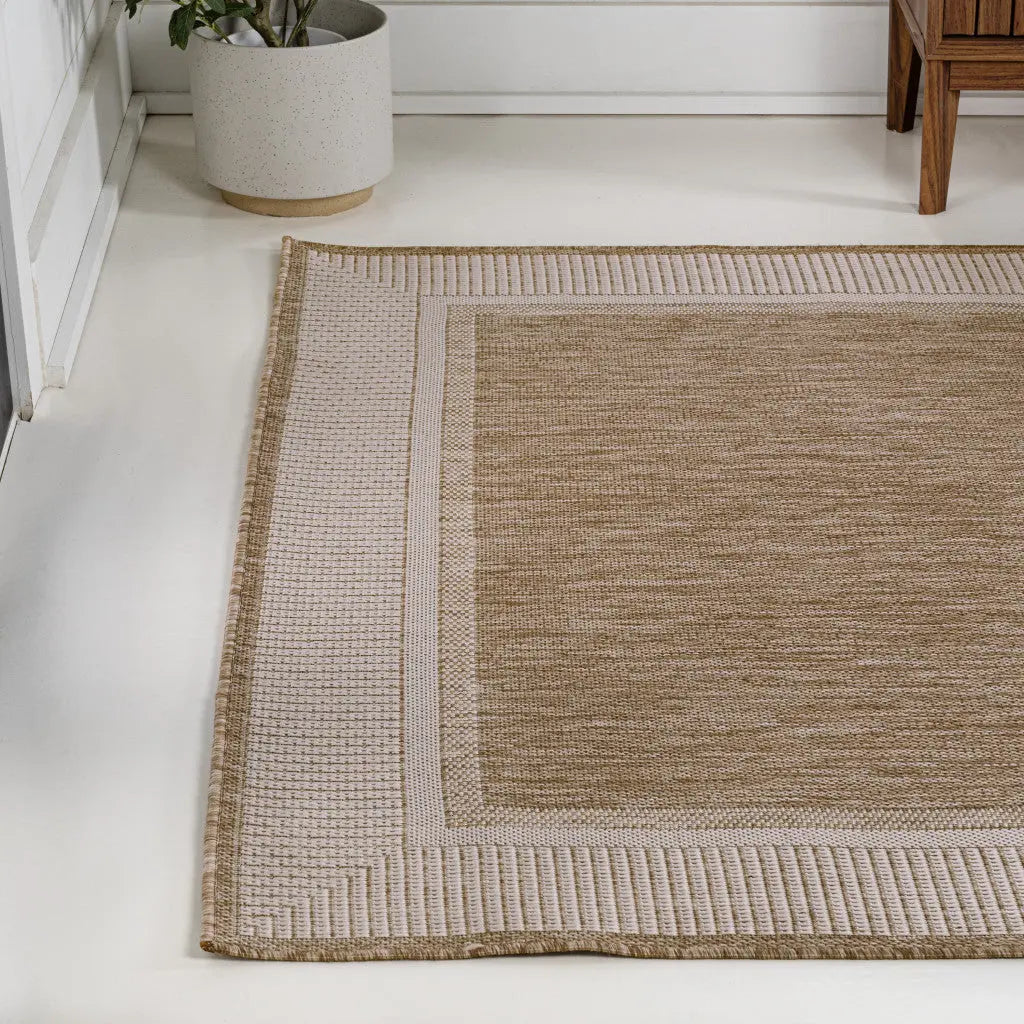 4' X 6' Beige And Cream Indoor Outdoor Area Rug - GreatEagleInc