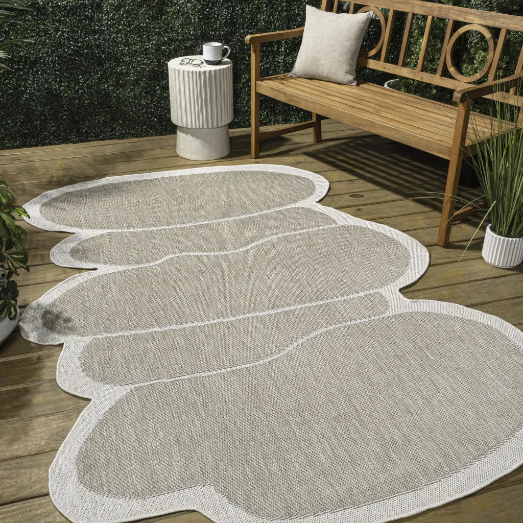 4' X 6' Beige And Cream Medallion Indoor Outdoor Area Rug Homeroots Outdoor