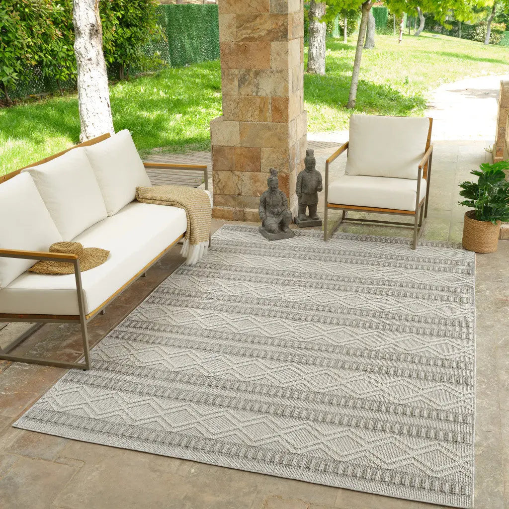 4' X 6' Beige And Gray Striped Distressed Indoor Outdoor Area Rug - GreatEagleInc