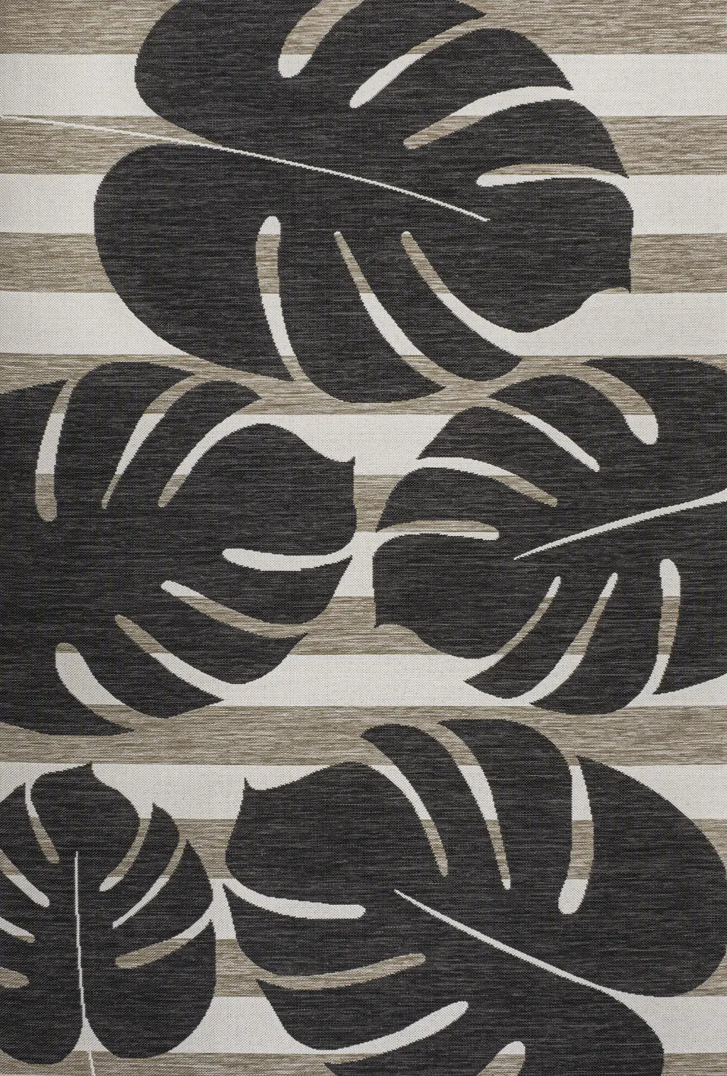 4' X 6' Black And Beige Floral Indoor Outdoor Area Rug Homeroots Outdoor