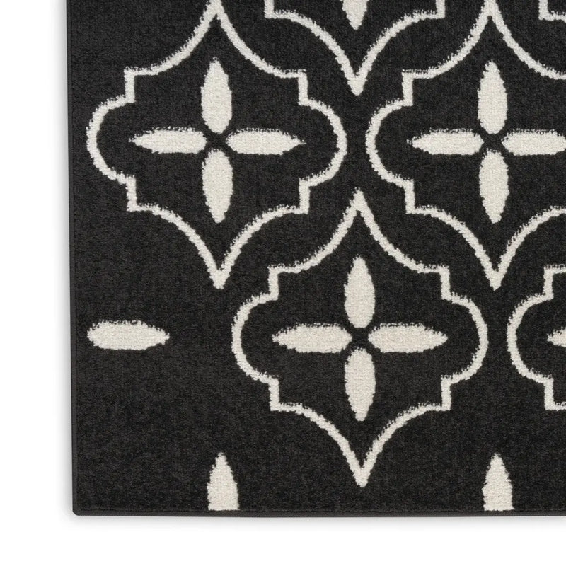 4' X 6' Black And Ivory Geometric Indoor Outdoor Area Rug Homeroots Outdoor
