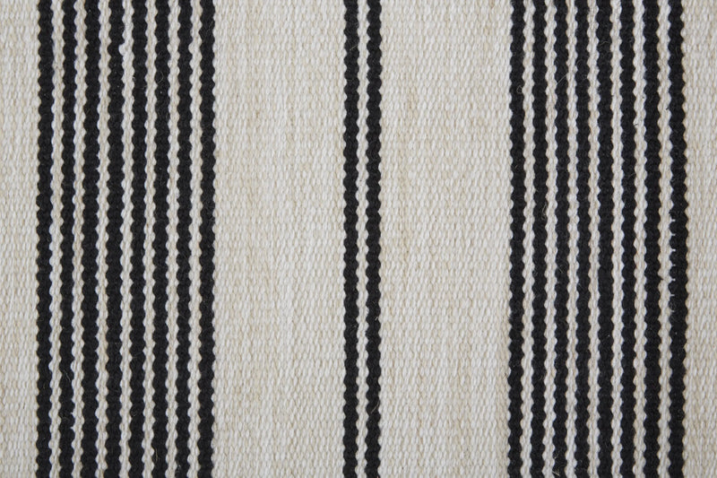 4' X 6' Black And White Striped Hand Woven Area Rug Homeroots Outdoor