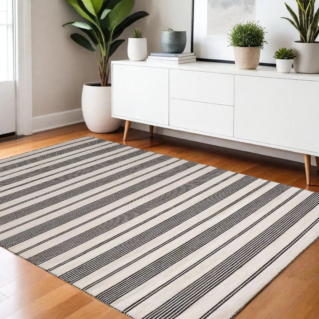 4' X 6' Black And White Striped Hand Woven Area Rug Homeroots Outdoor