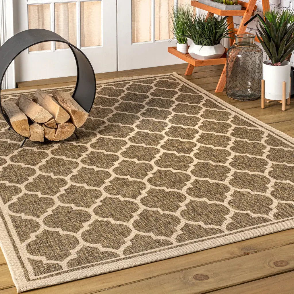 4' X 6' Brown And Beige Geometric Indoor Outdoor Area Rug Homeroots Outdoor