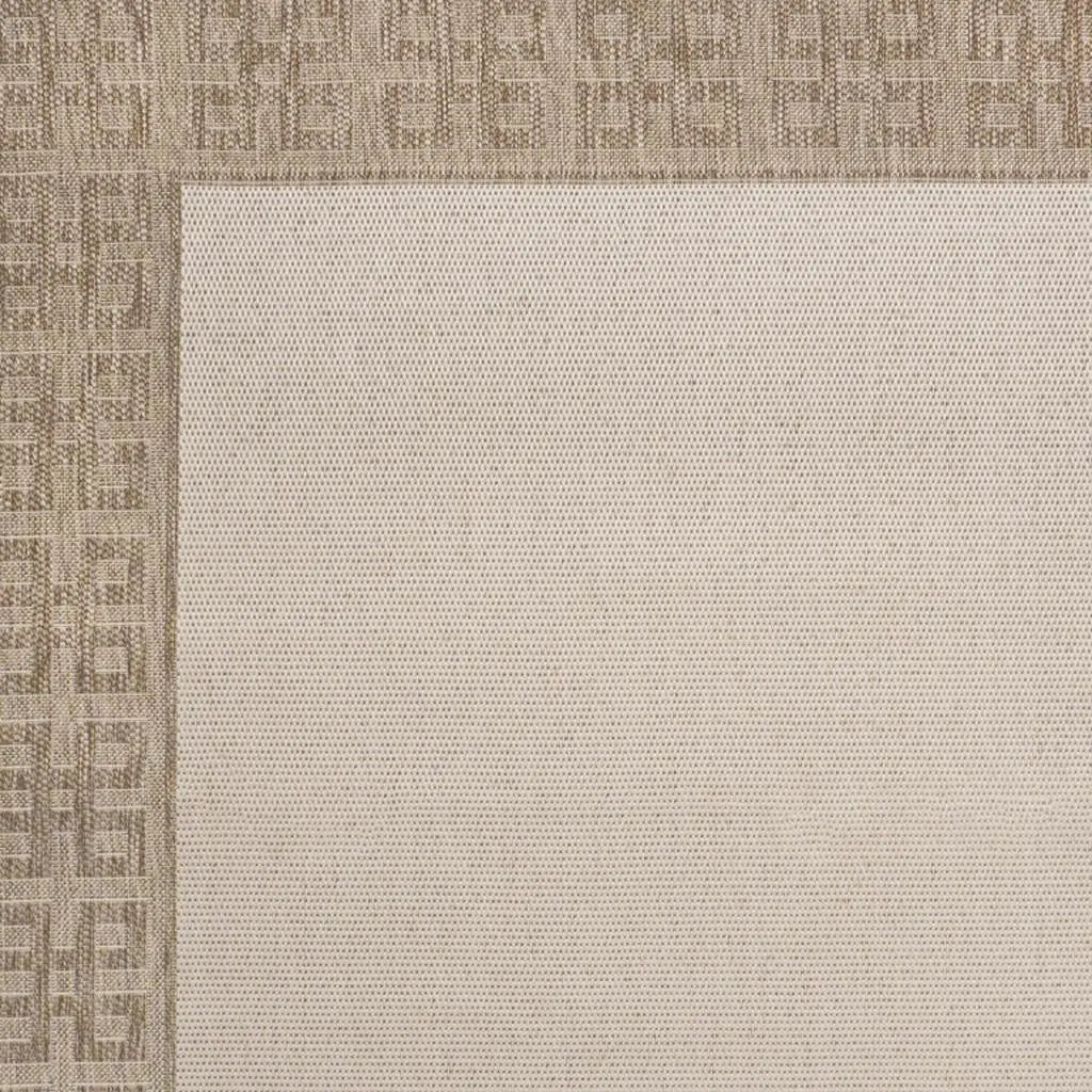 4' X 6' Cream And Beige Indoor Outdoor Area Rug - GreatEagleInc