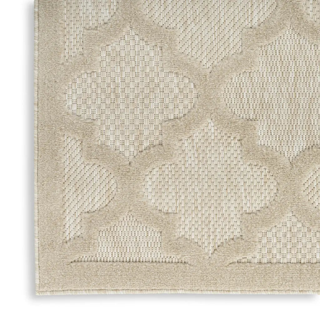 4' X 6' Cream And Beige Trellis Indoor Outdoor Area Rug Homeroots Outdoor