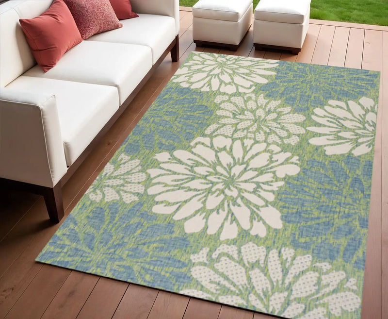 4' X 6' Cream And Green Floral Indoor Outdoor Area Rug Homeroots Outdoor