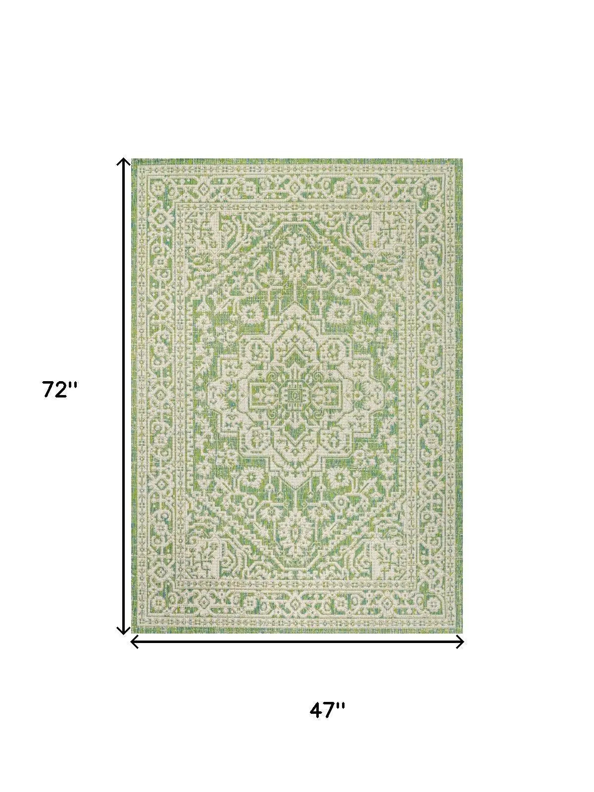 4' X 6' Cream And Green Medallion Indoor Outdoor Area Rug Homeroots Outdoor