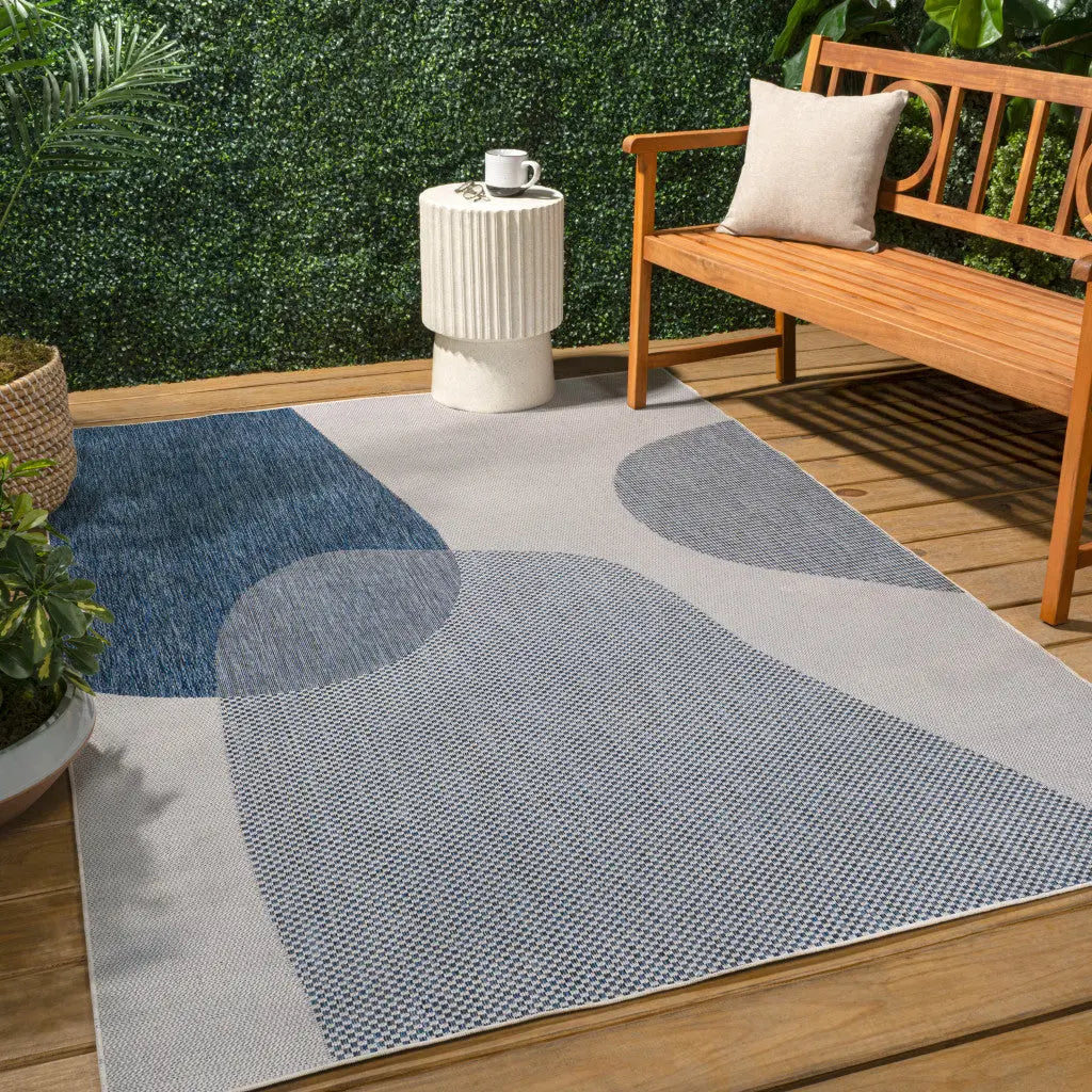 4' X 6' Cream And Navy Blue Geometric Indoor Outdoor Area Rug Homeroots Outdoor