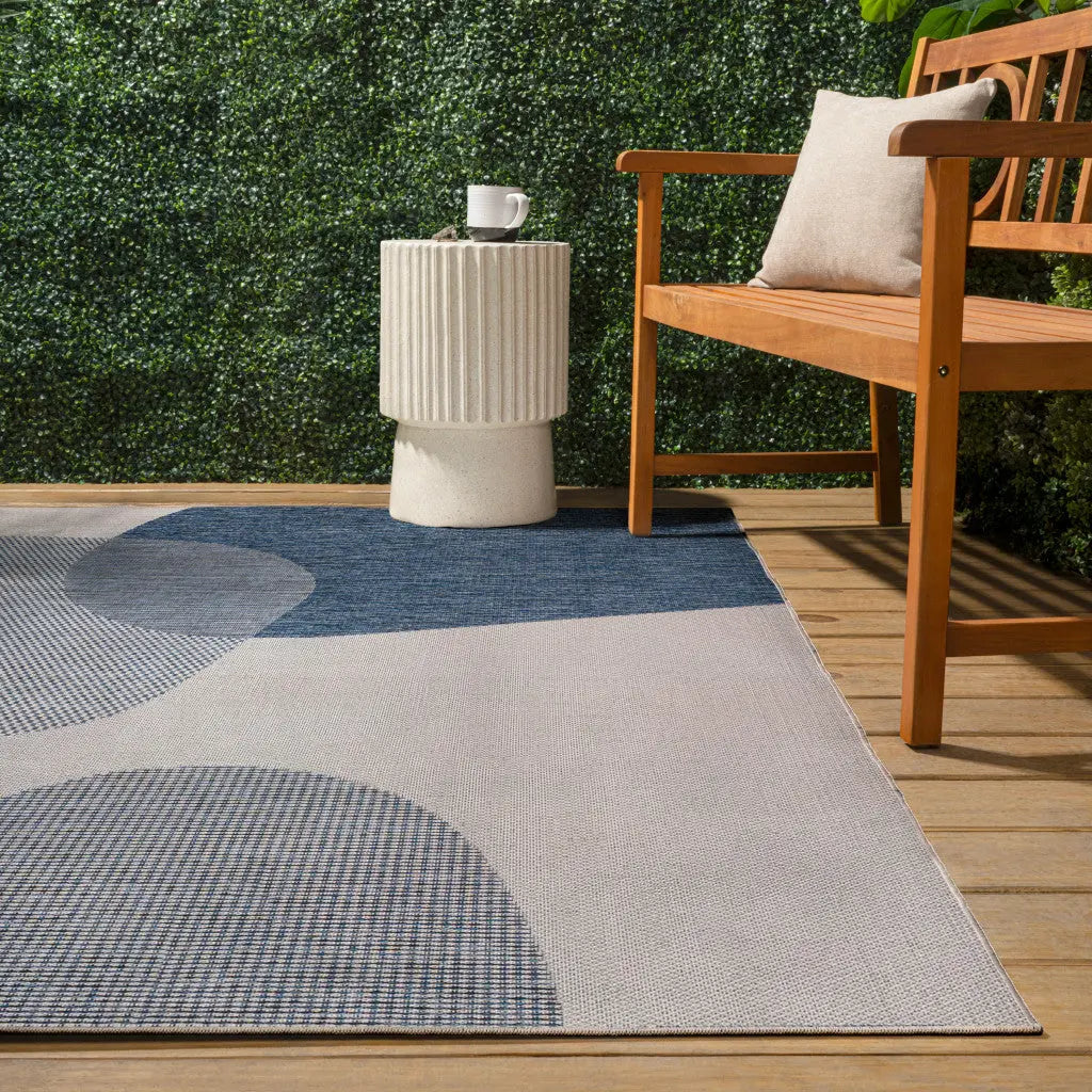 4' X 6' Cream And Navy Blue Geometric Indoor Outdoor Area Rug Homeroots Outdoor