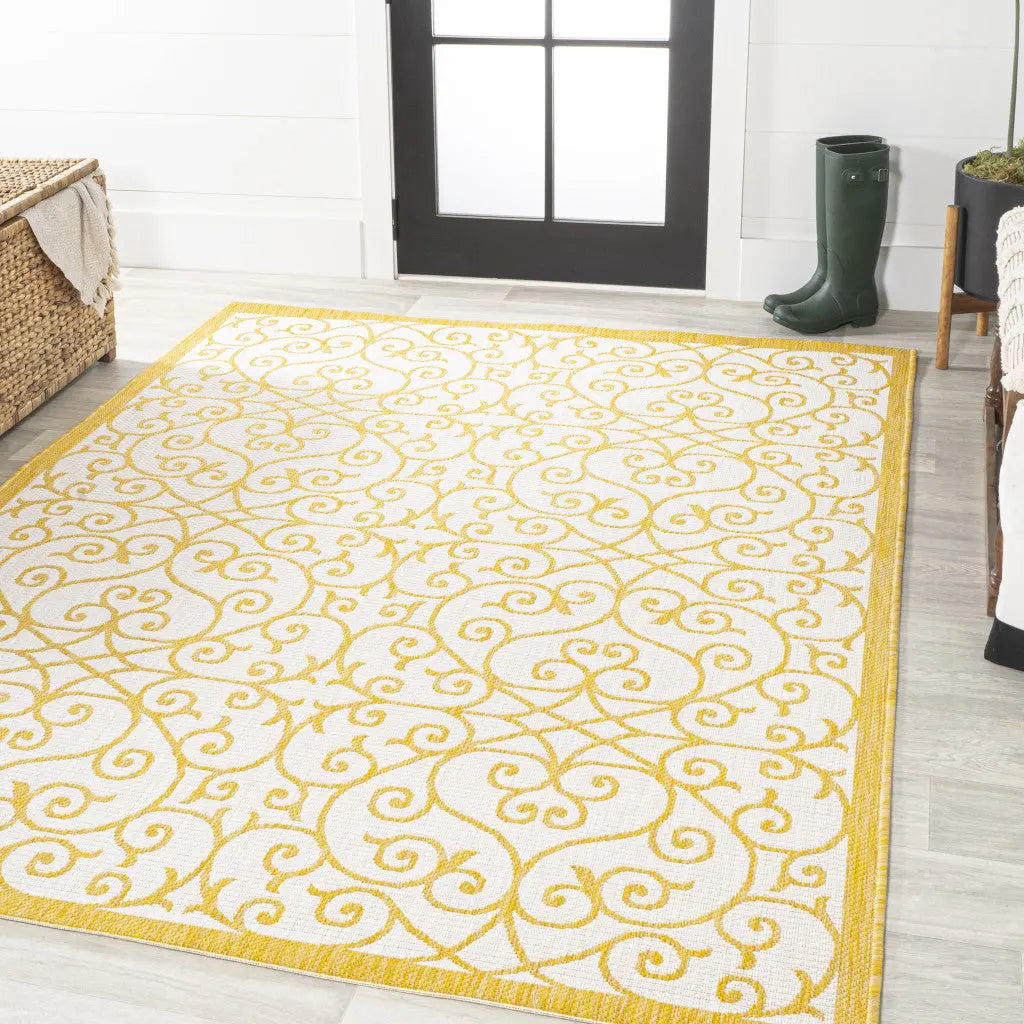 4' X 6' Cream And Yellow Geometric Indoor Outdoor Area Rug Homeroots Outdoor