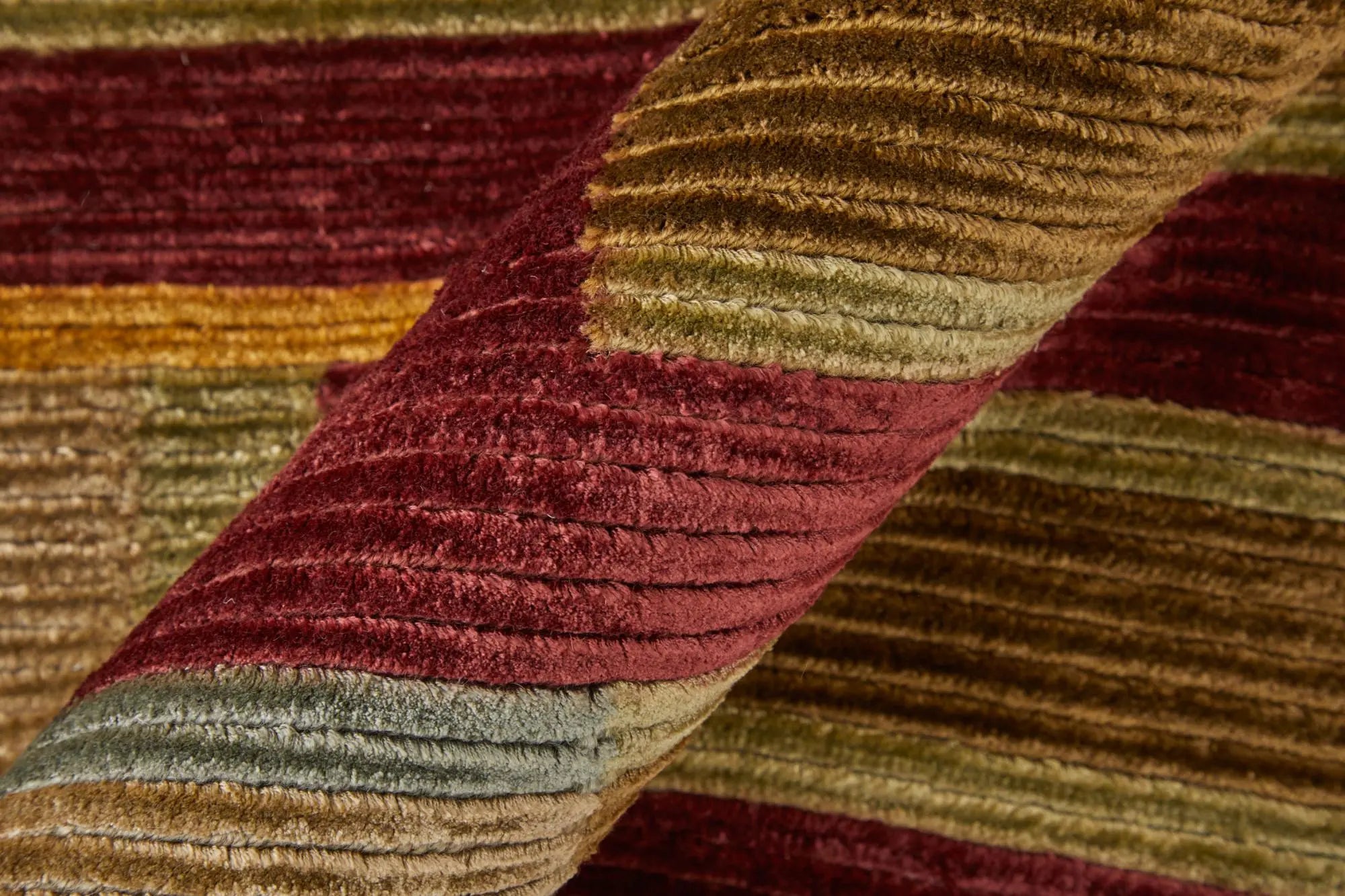 4' X 6' Gold Green And Red Striped Hand Knotted Area Rug Homeroots Home Decor