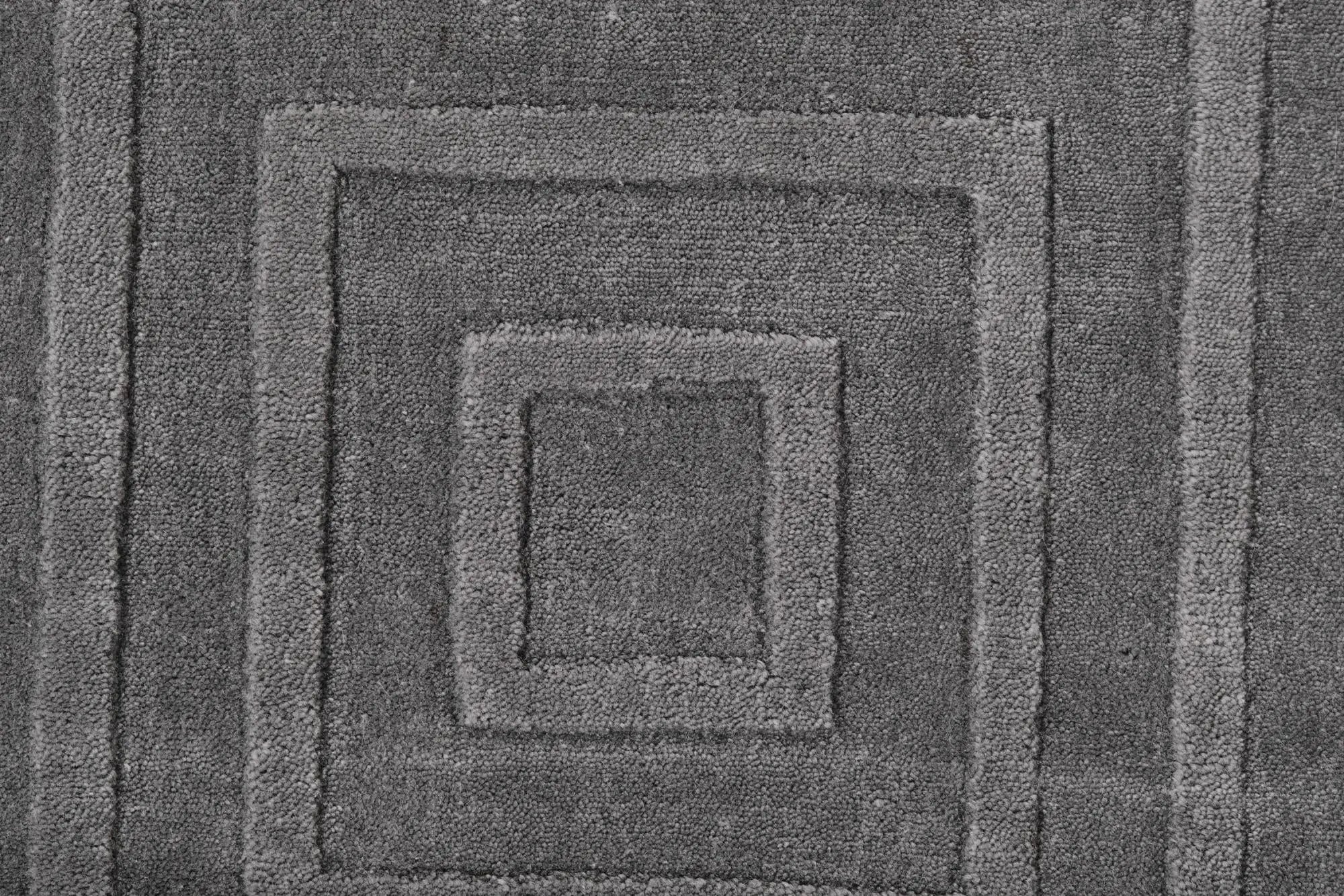 4' X 6' Gray And Black Geometric Hand Woven Area Rug Homeroots Home Decor
