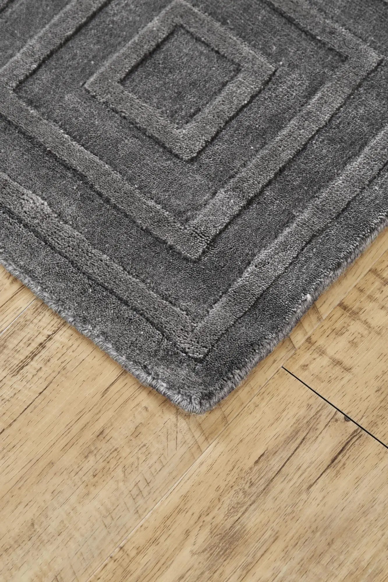 4' X 6' Gray And Black Geometric Hand Woven Area Rug Homeroots Home Decor