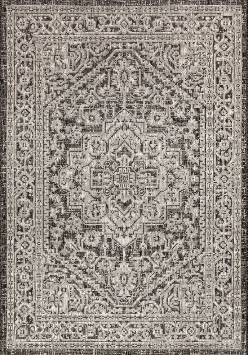 4' X 6' Gray And Black Medallion Indoor Outdoor Area Rug Homeroots Outdoor