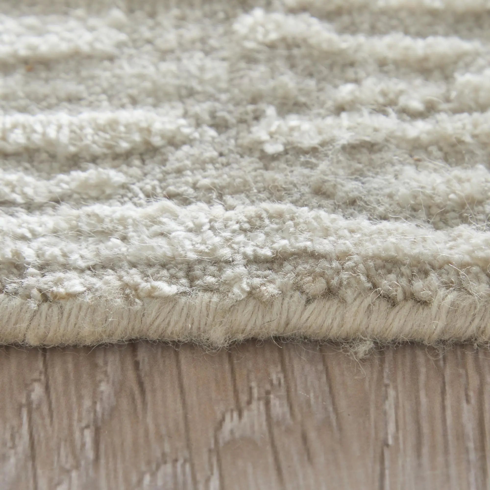4' X 6' Gray And Ivory Abstract Hand Woven Area Rug Homeroots Home Decor