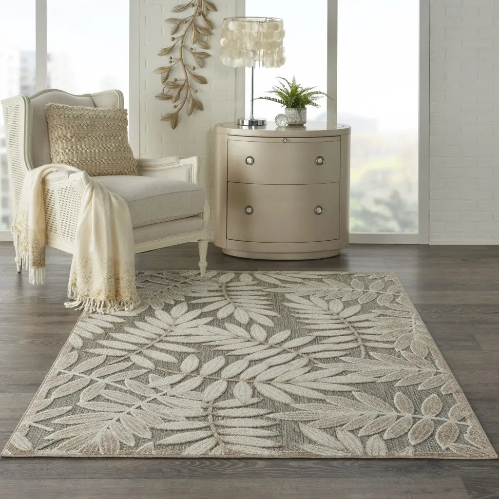 4' X 6' Gray And Ivory Floral Indoor Outdoor Area Rug - GreatEagleInc
