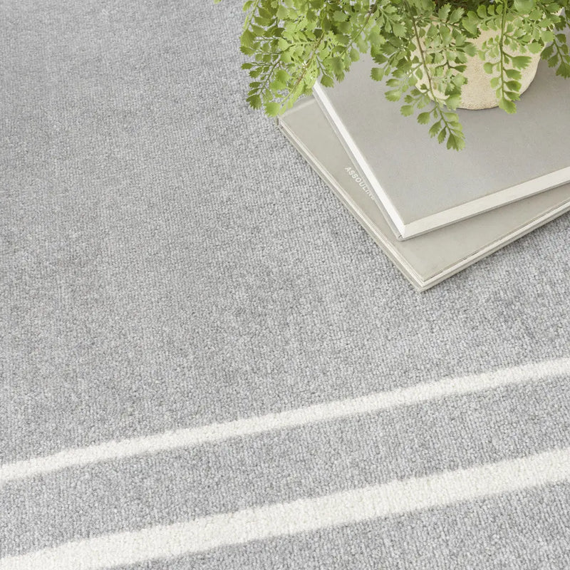 4' X 6' Gray And Ivory Indoor Outdoor Area Rug Homeroots Outdoor