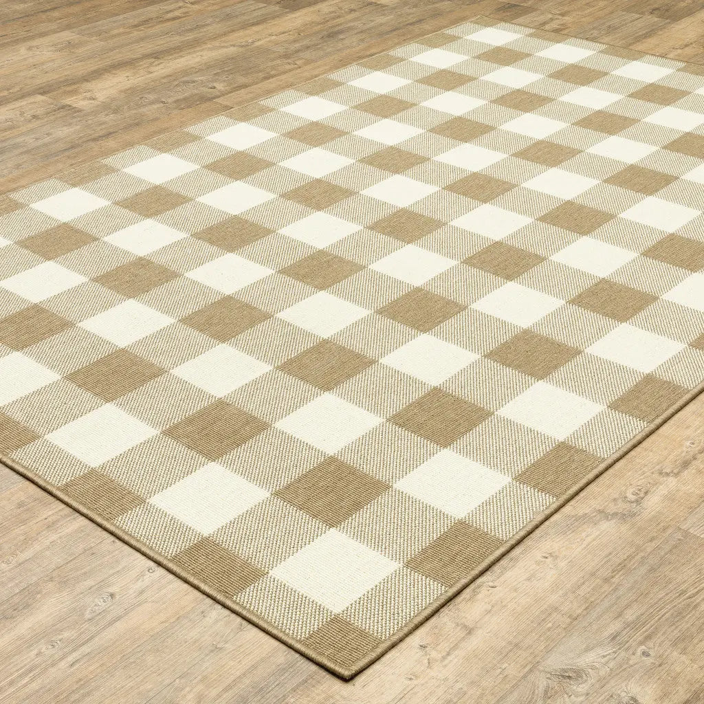 4' X 6' Gray and Ivory Geometric Stain Resistant Indoor Outdoor Area Rug Homeroots Outdoor