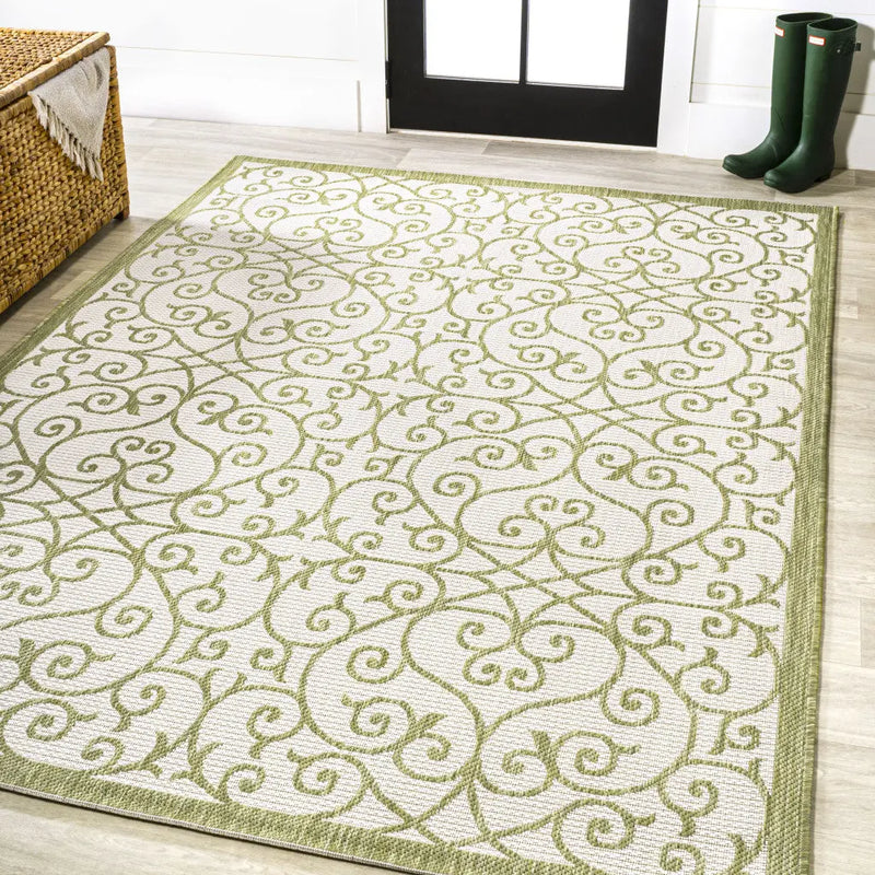 4' X 6' Green And Cream Geometric Indoor Outdoor Area Rug Homeroots Outdoor