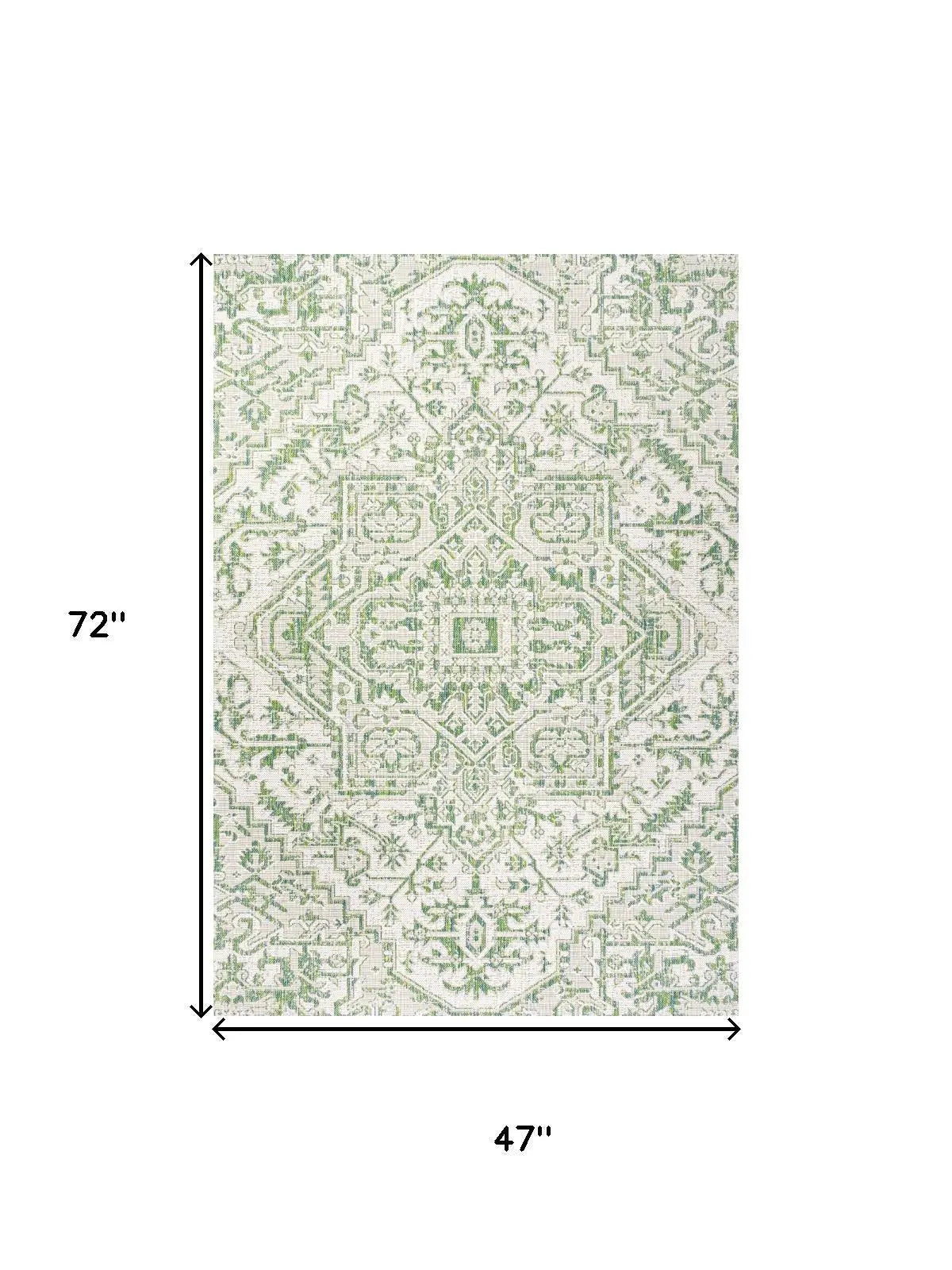 4' X 6' Green And Cream Medallion Indoor Outdoor Area Rug Homeroots Outdoor