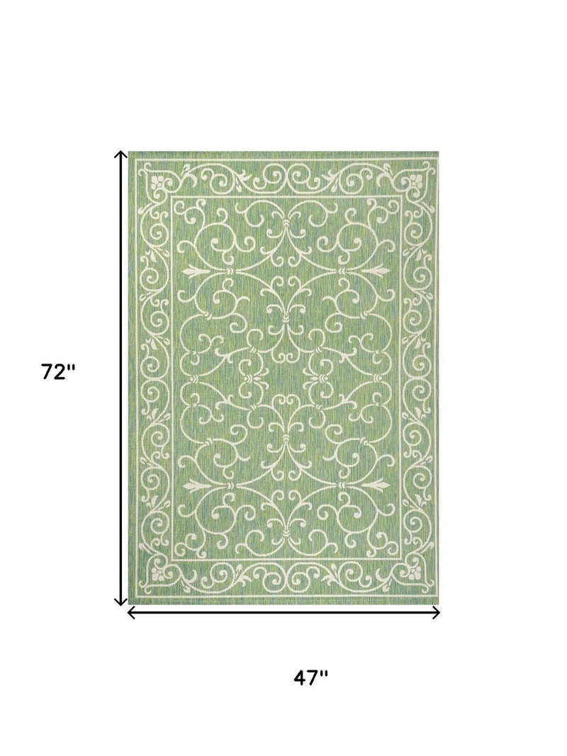 4' X 6' Green And Ivory Medallion Indoor Outdoor Area Rug Homeroots Outdoor