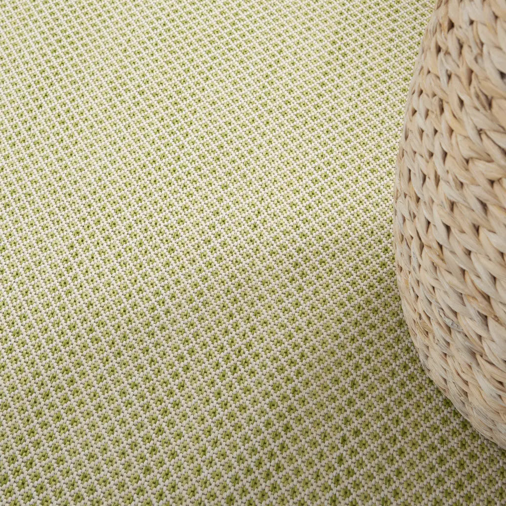 4' X 6' Green Geometric Power Loom Area Rug Homeroots Outdoor