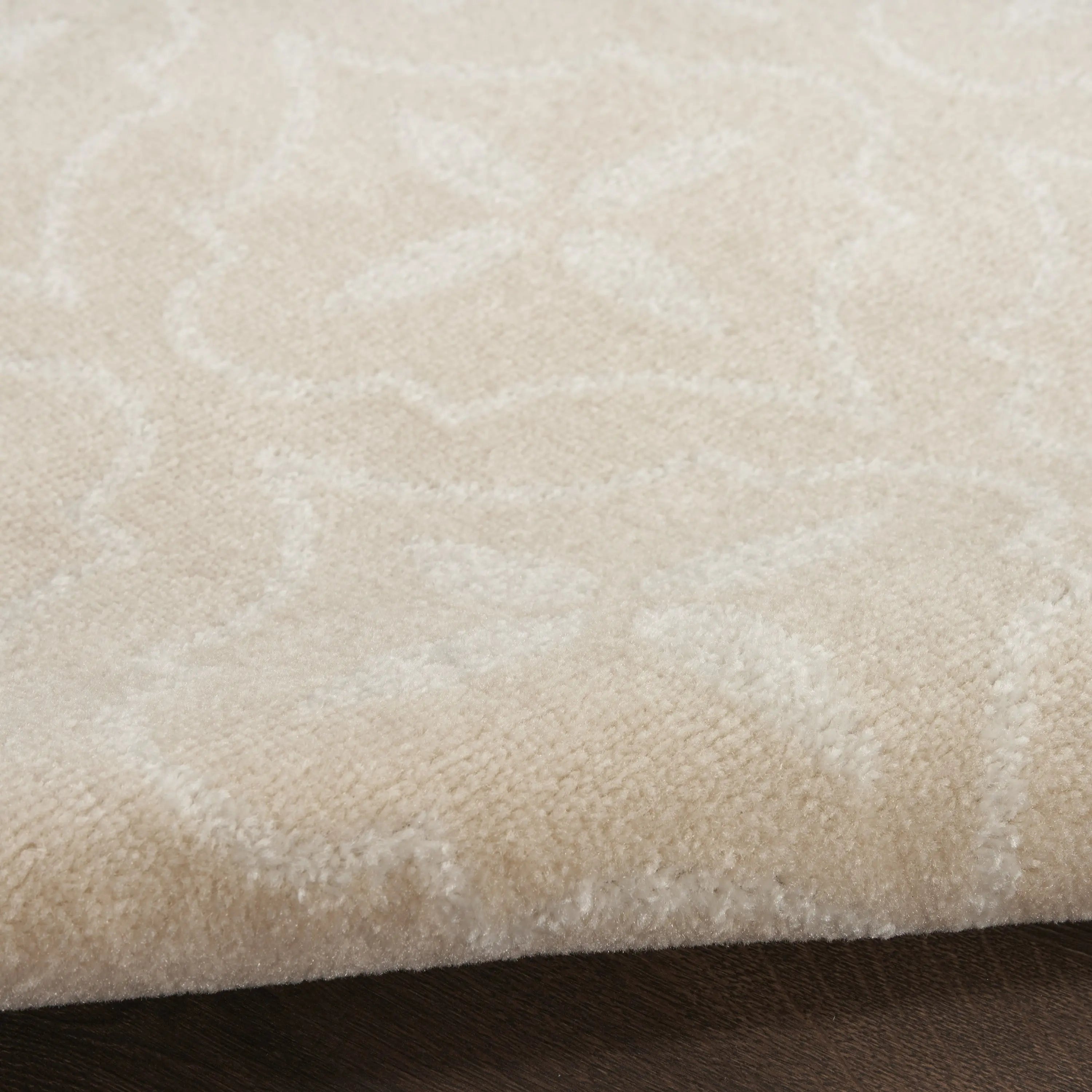 4' X 6' Ivory And Beige Geometric Indoor Outdoor Area Rug Homeroots Outdoor