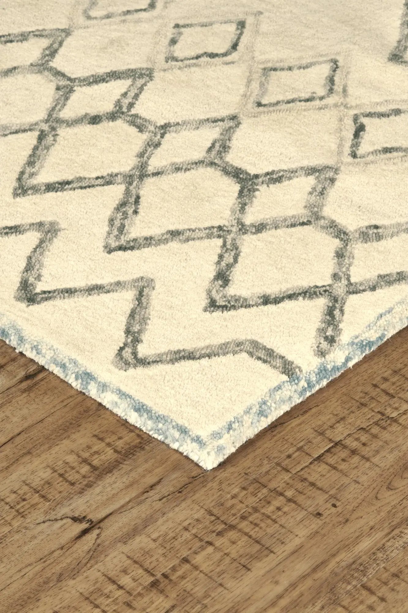 4' X 6' Ivory And Blue Argyle Hand Tufted Area Rug Homeroots Home Decor