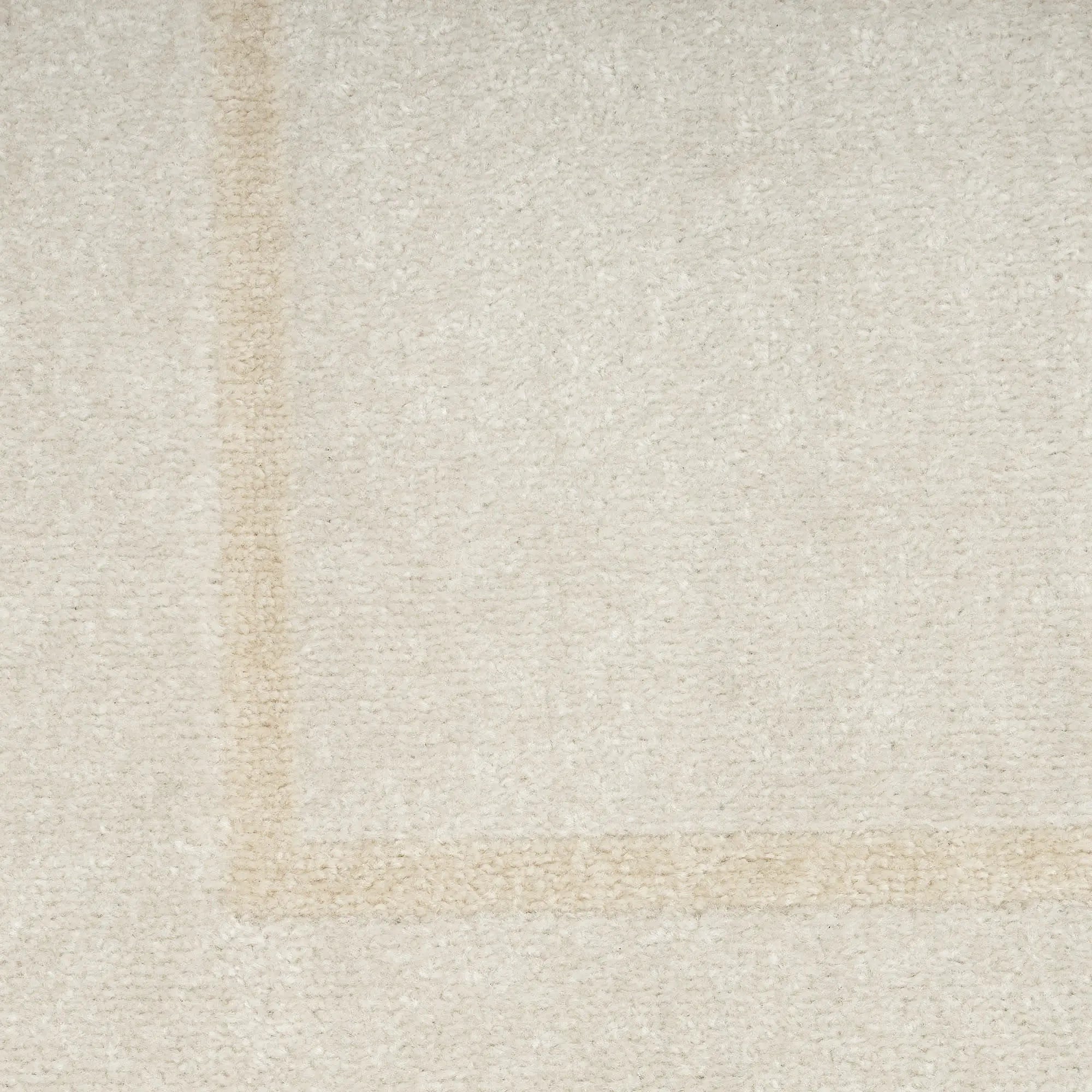 4' X 6' Ivory And Gold Indoor Outdoor Area Rug Homeroots Outdoor