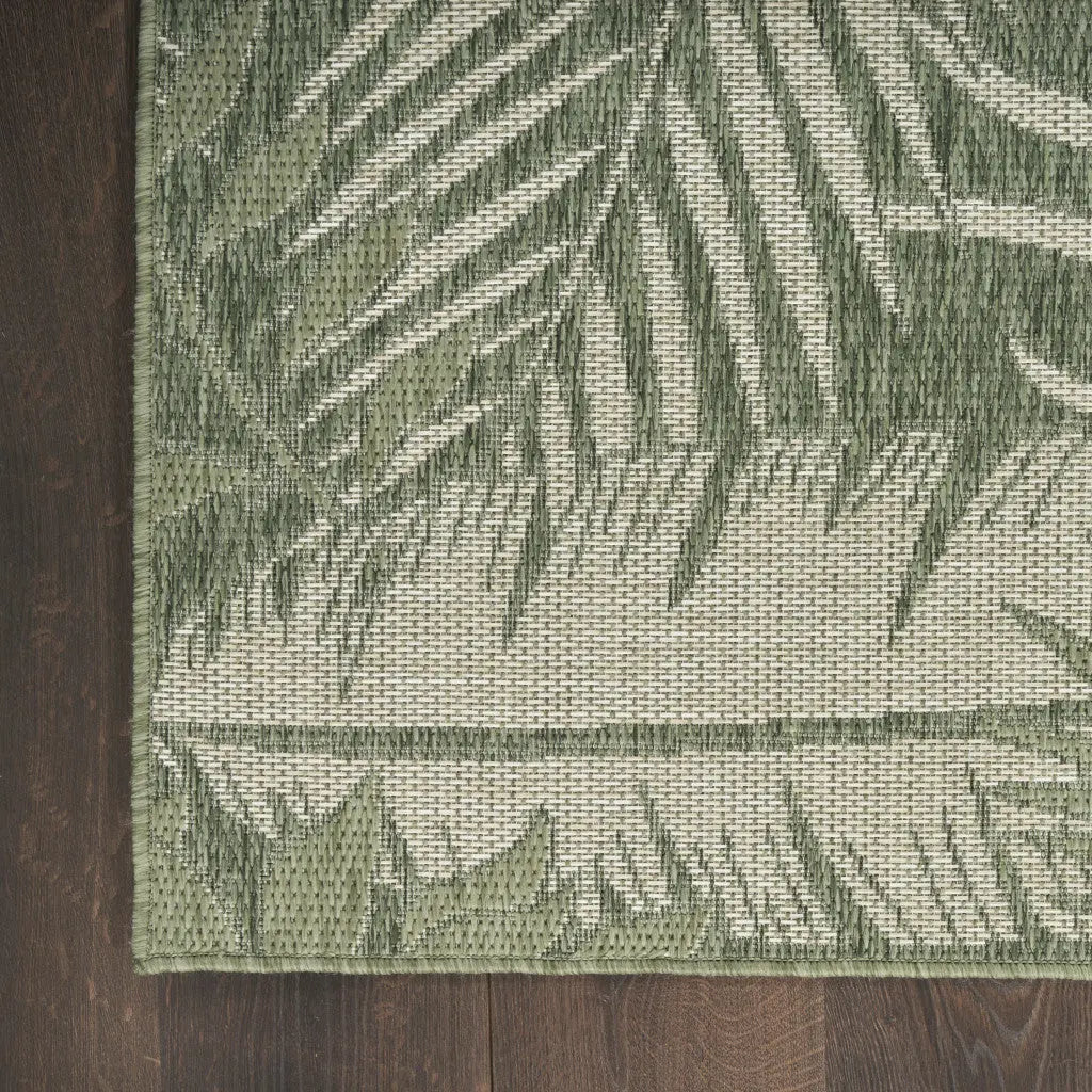 4' X 6' Ivory And Green Palm Leaf Indoor Outdoor Area Rug Homeroots Outdoor
