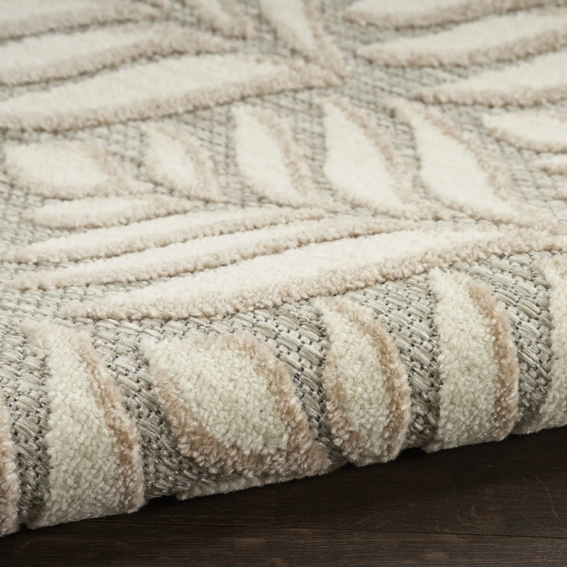 4' X 6' Ivory And Grey Floral Stain Resistant Non Skid Area Rug Homeroots Outdoor