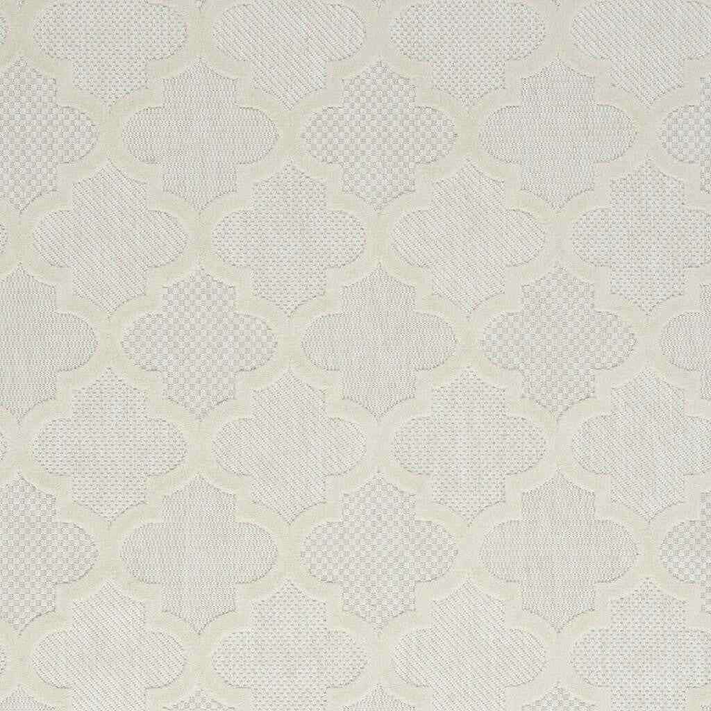 230052818