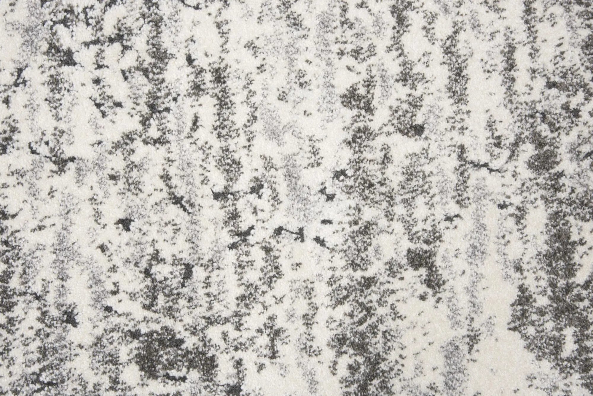 4' X 6' Ivory Silver And Taupe Abstract Area Rug Homeroots Home Decor