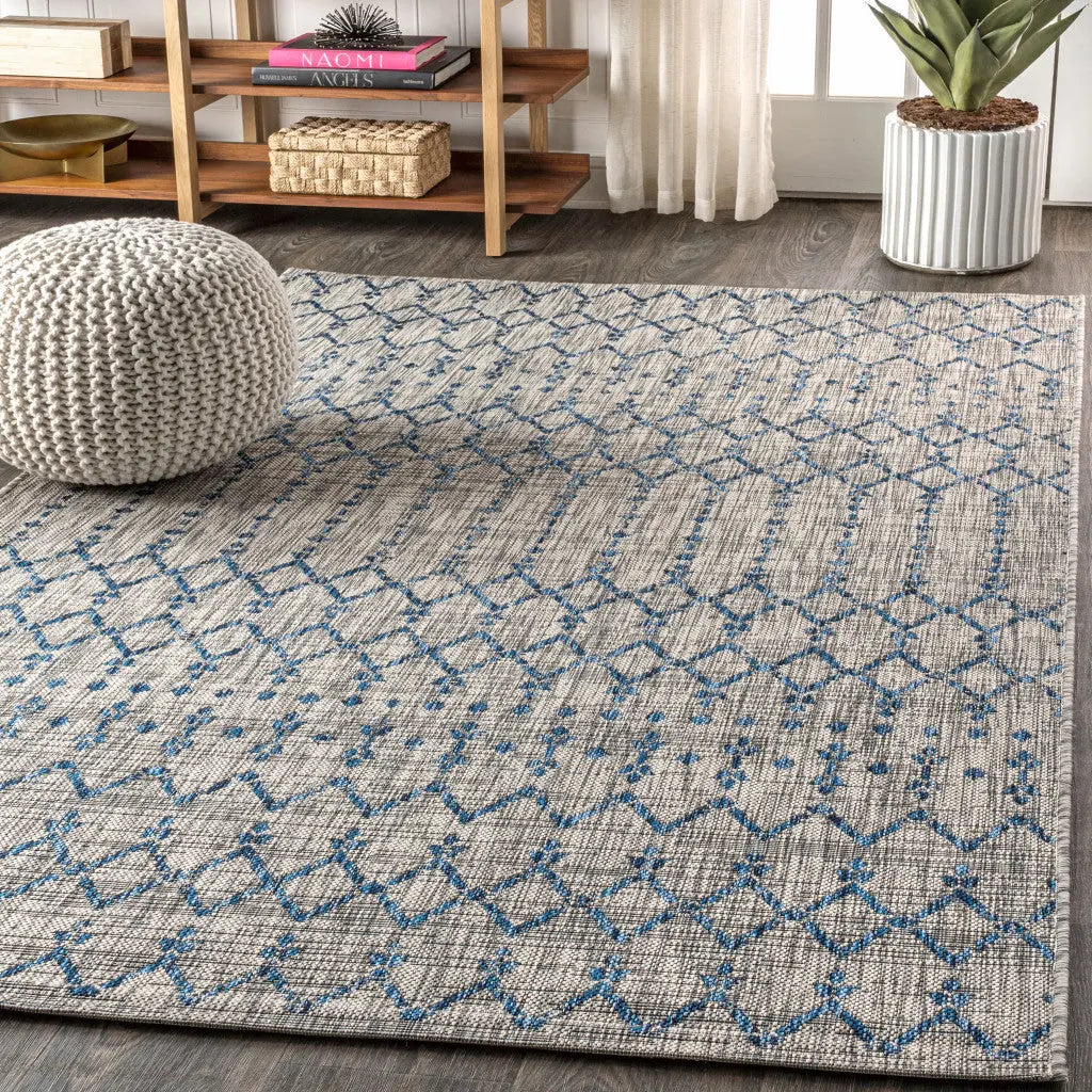 4' X 6' Light Gray And Navy Blue Trellis Indoor Outdoor Area Rug Homeroots Outdoor
