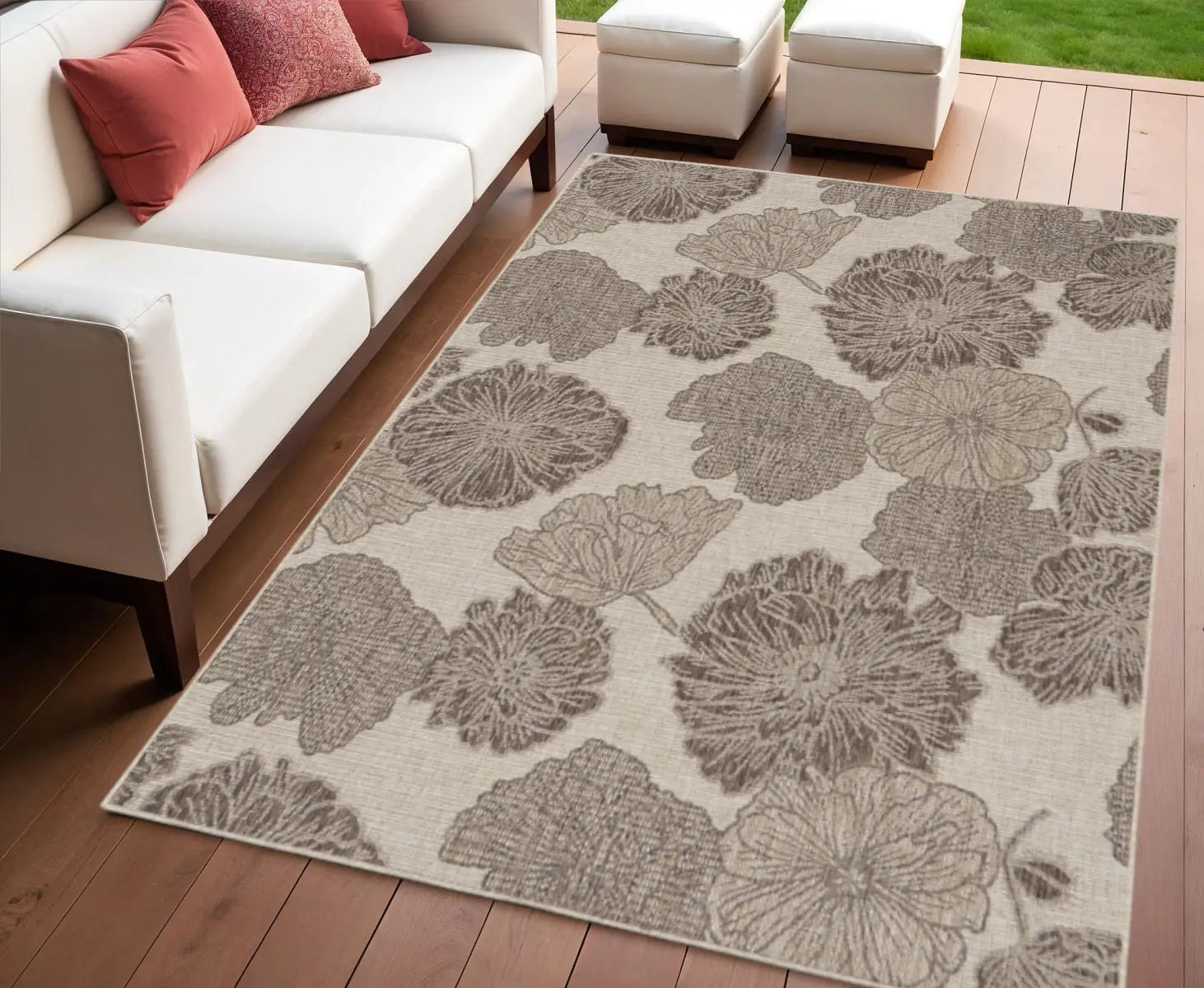 4' X 6' Natural And Ivory Floral Indoor Outdoor Area Rug Homeroots Outdoor