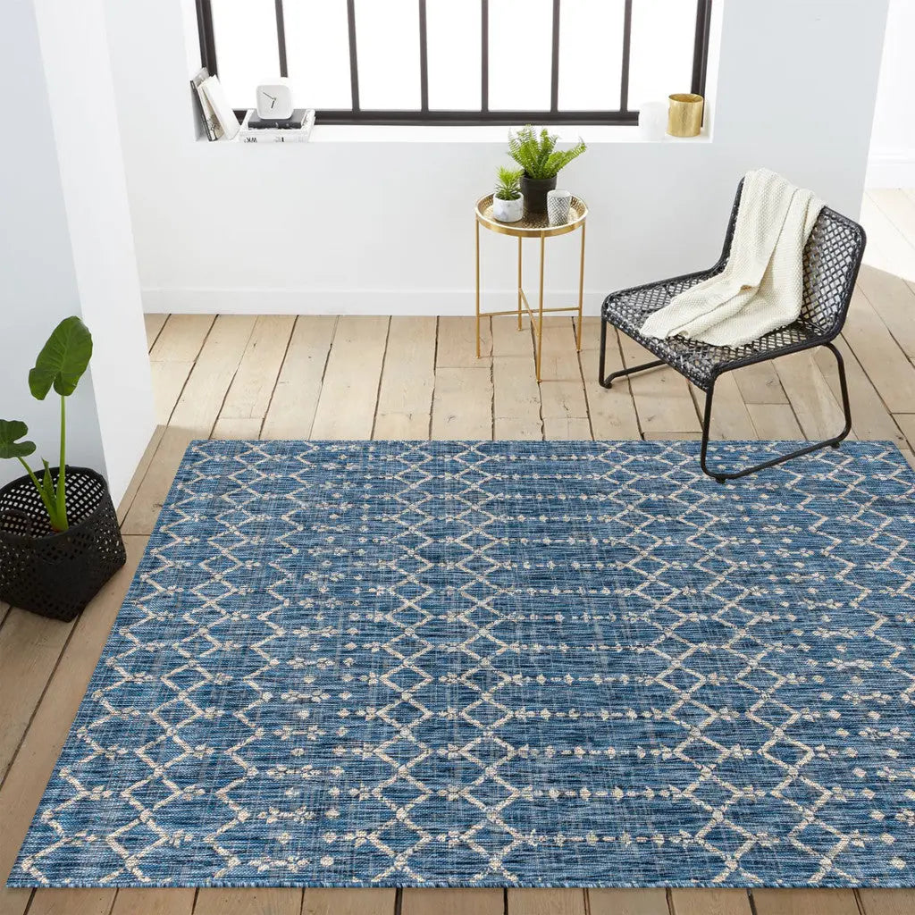 4' X 6' Navy Blue And Light Gray Trellis Indoor Outdoor Area Rug Homeroots Outdoor