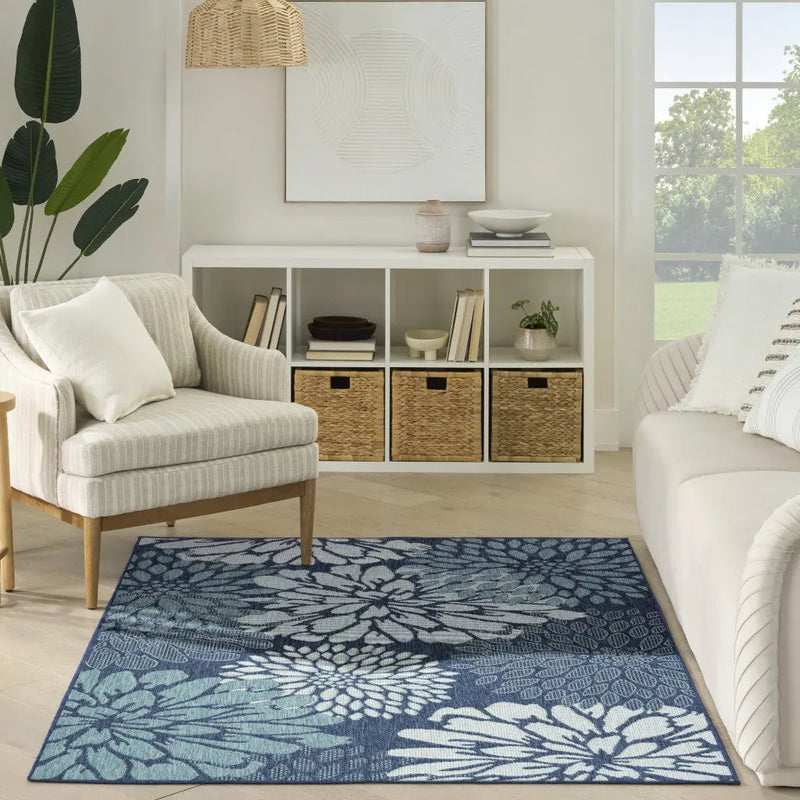4' X 6' Navy Blue Floral Indoor Outdoor Area Rug Homeroots Outdoor