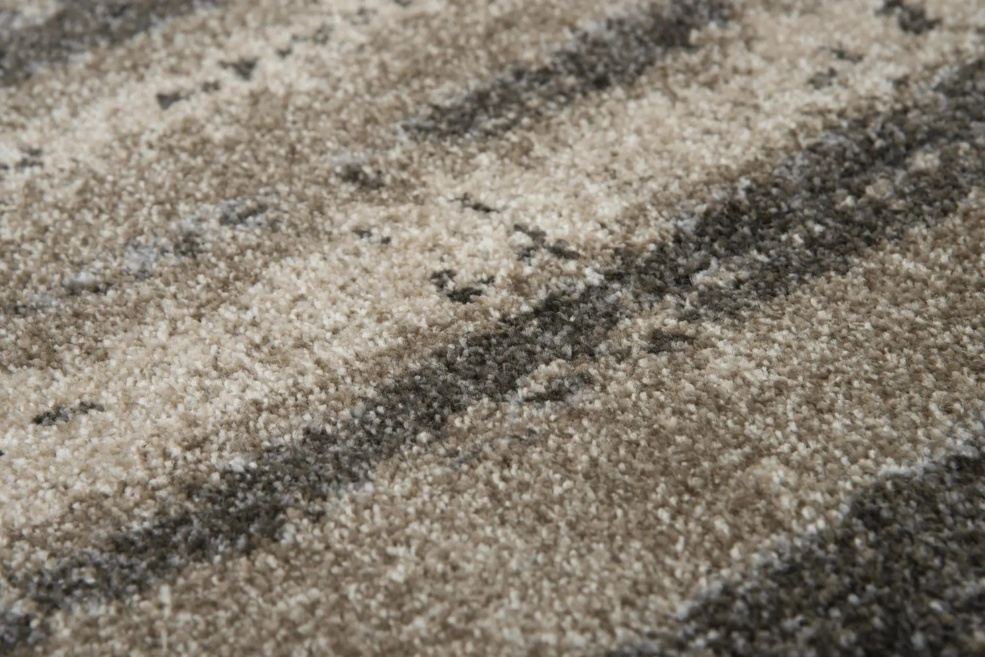 4' X 6' Silver Beige And Taupe Abstract Area Rug Homeroots Home Decor
