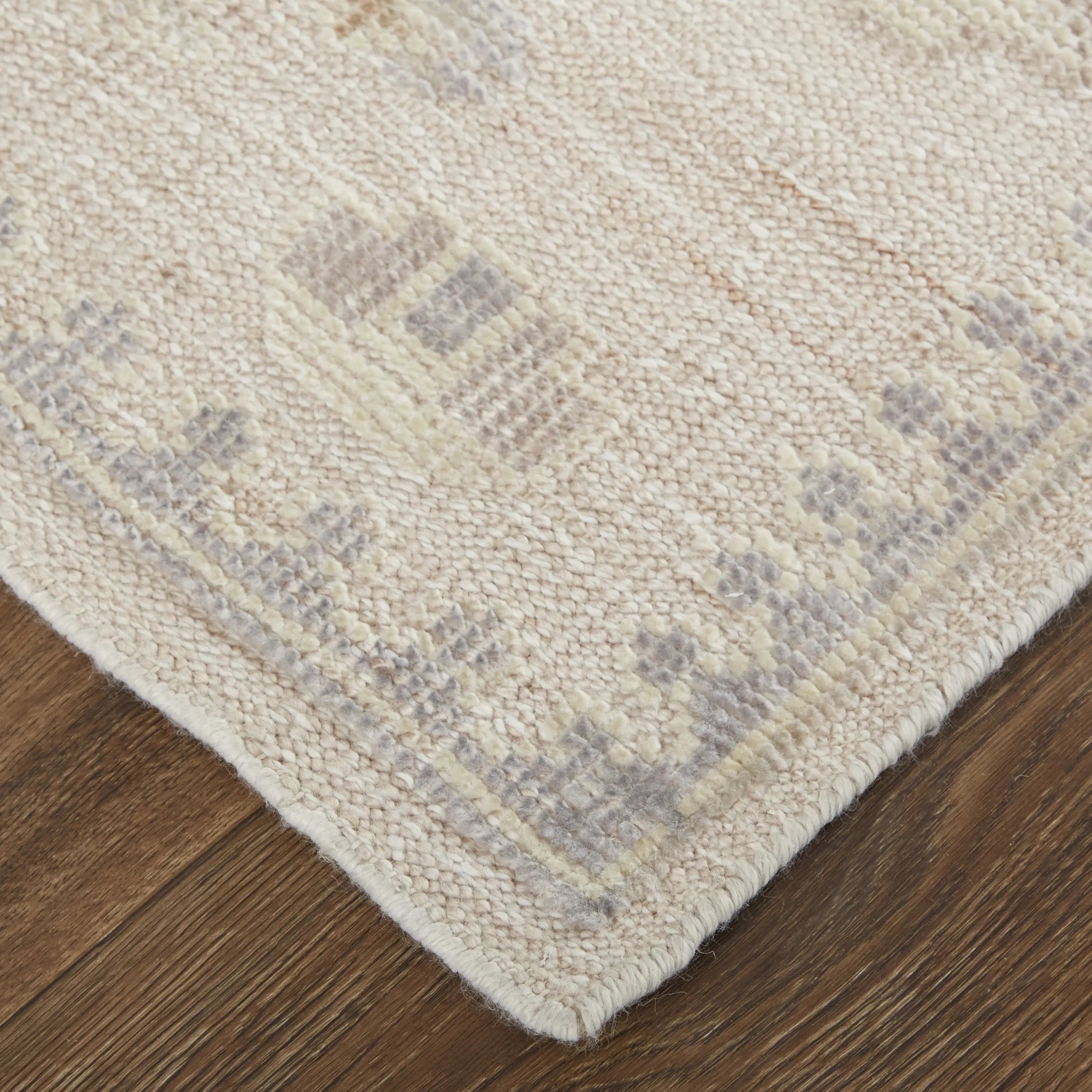 4' X 6' Tan and Brown Floral Hand Knotted Area Rug Homeroots Outdoor