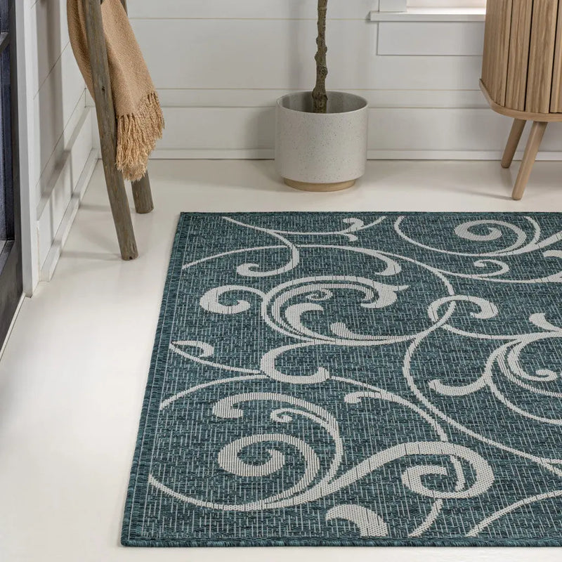 4' X 6' Turquoise And Cream Floral Indoor Outdoor Area Rug Homeroots Outdoor