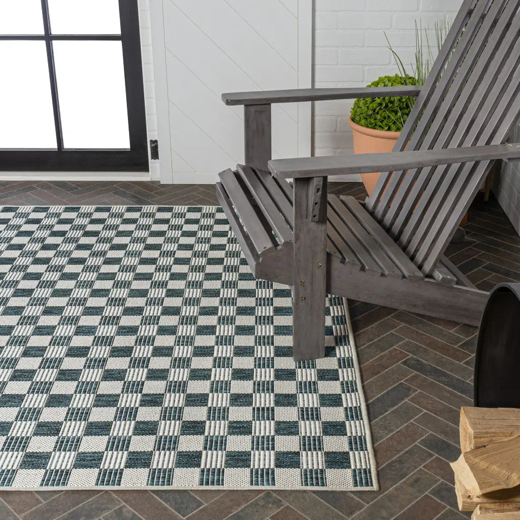4' X 6' Turquoise And Cream Geometric Indoor Outdoor Area Rug - GreatEagleInc