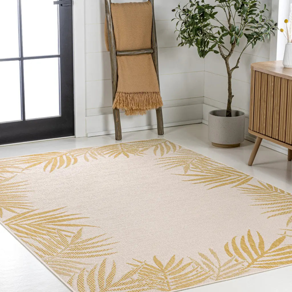 4' X 6' Yellow And Cream Floral Indoor Outdoor Area Rug Homeroots Outdoor