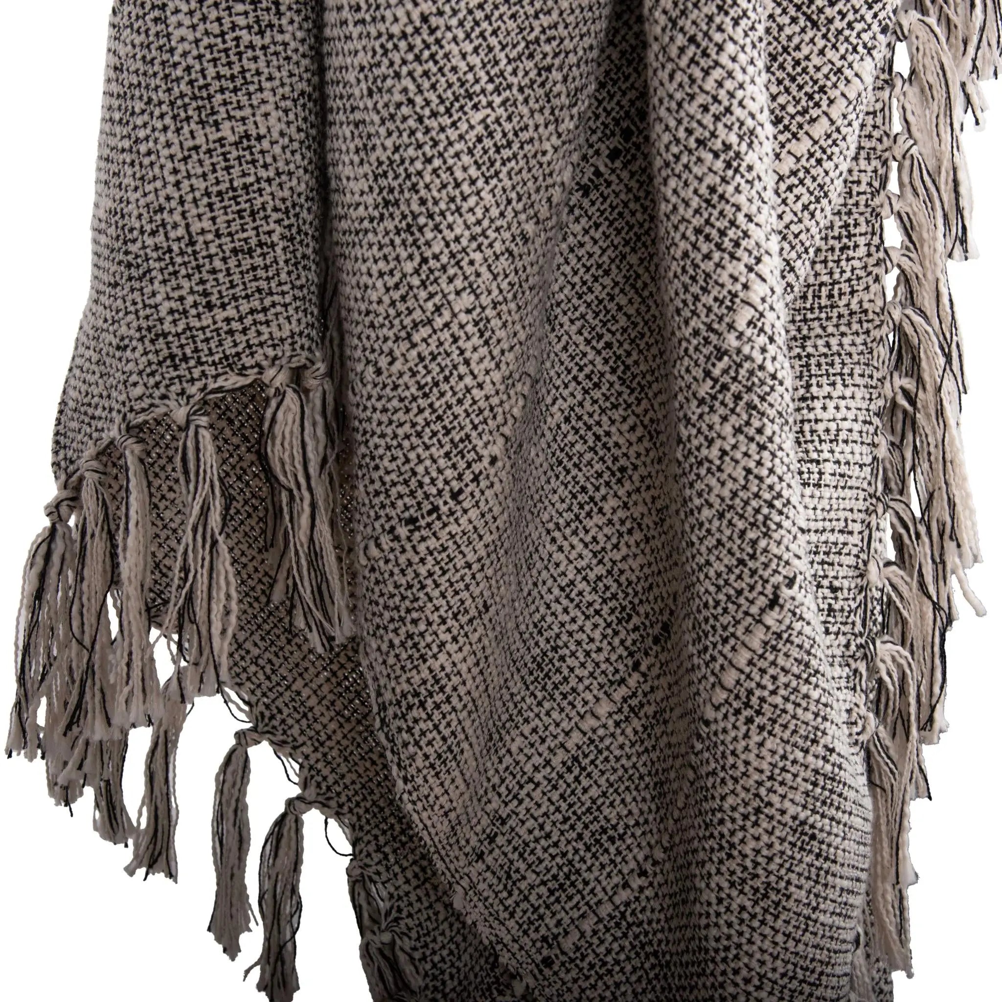 50" X 60" Black And Natural Cotton Throw Blanket with Fringe Homeroots Home Decor