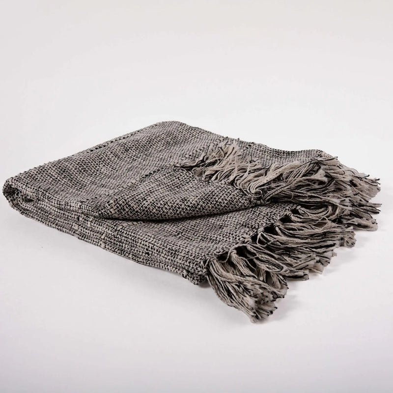 50" X 60" Black And Natural Cotton Throw Blanket with Fringe Homeroots Home Decor